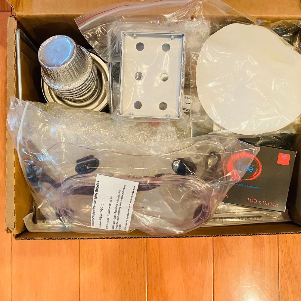 NEW CHEMISTRY Science Interactive Lab Kit For Sale